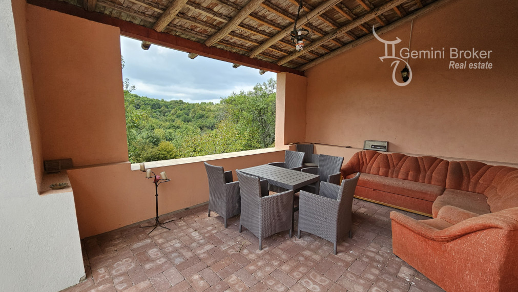 Vágáshuta - dva domy na jednom pozemku, panoramatický výhľad