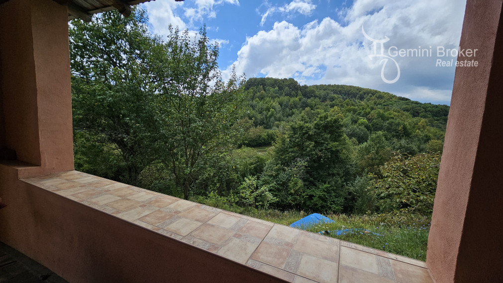 Vágáshuta - dva domy na jednom pozemku, panoramatický výhľad