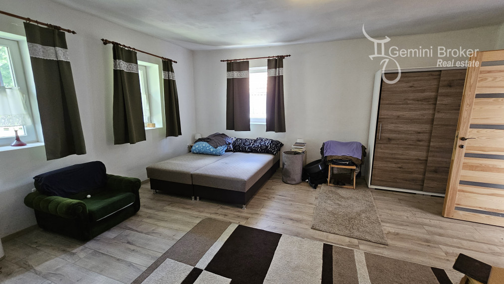 Vágáshuta - dva domy na jednom pozemku, panoramatický výhľad