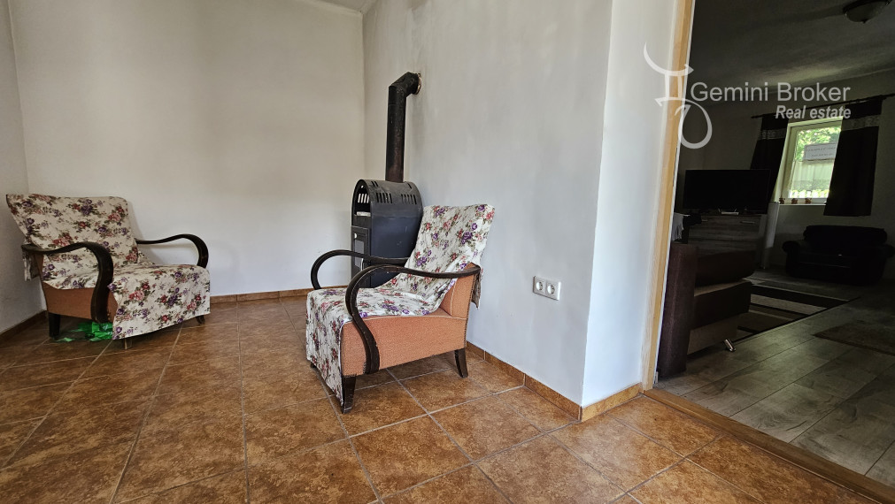 Vágáshuta - dva domy na jednom pozemku, panoramatický výhľad