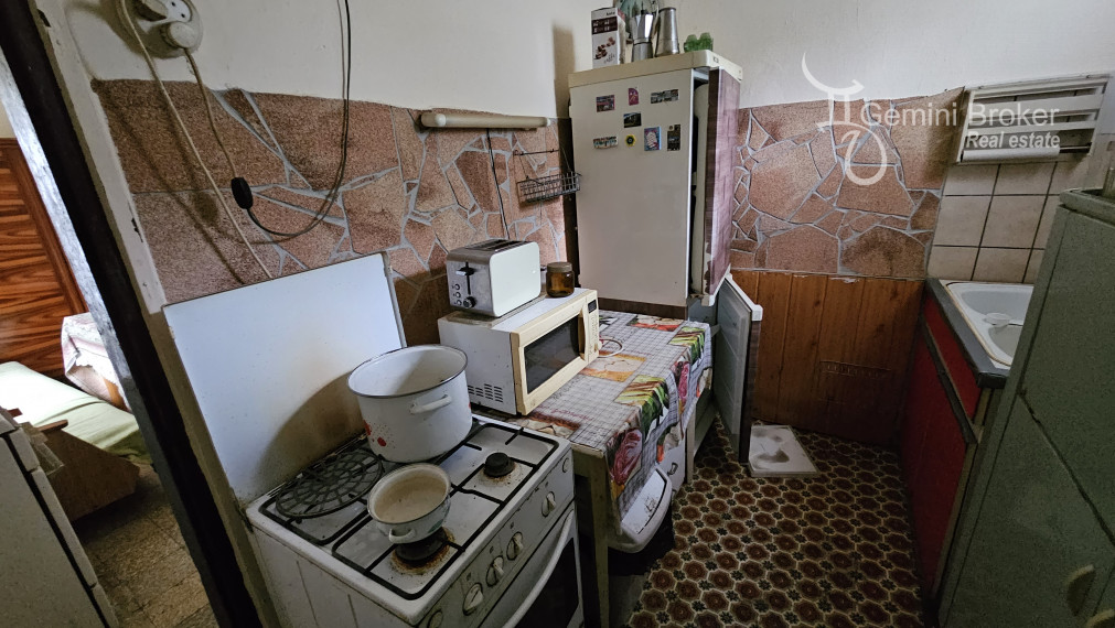 Vágáshuta - 3 izbový rodinný dom, pôvodný stav, nádherné prostredie