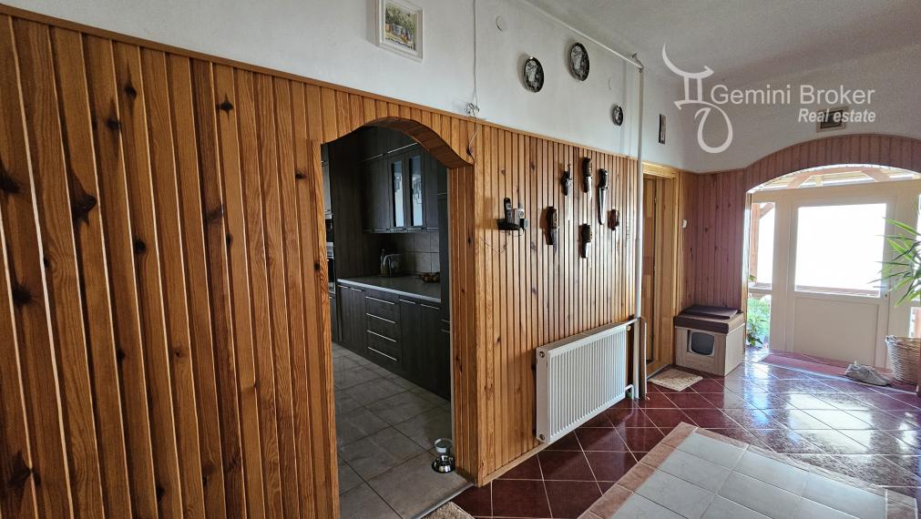 PERKUPA - nádherný 3 izbový rodinný dom, kompletná reknoštrukcia, 20á pozemok