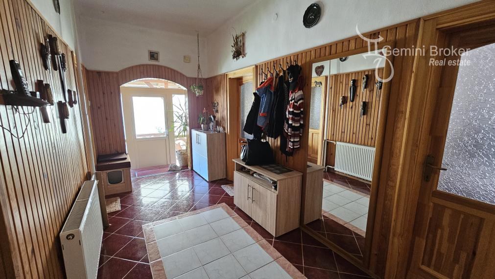 PERKUPA - nádherný 3 izbový rodinný dom, kompletná reknoštrukcia, 20á pozemok