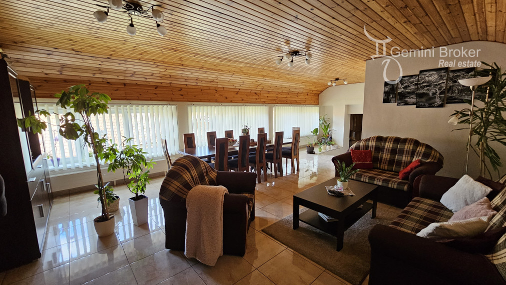 PERKUPA - nádherný 3 izbový rodinný dom, kompletná reknoštrukcia, 20á pozemok