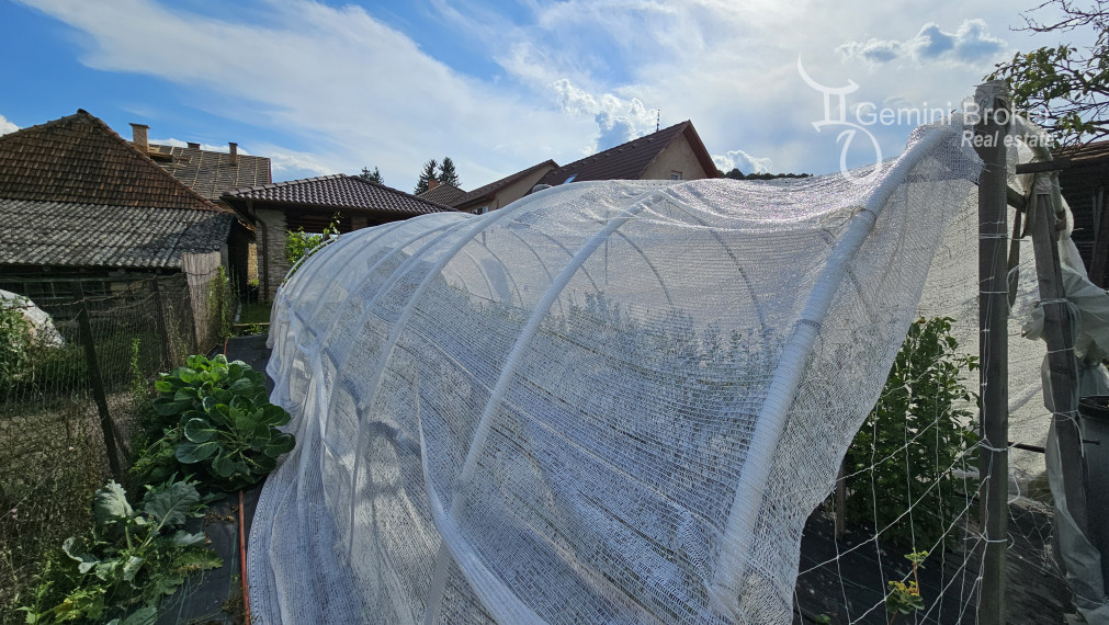 PERKUPA - nádherný 3 izbový rodinný dom, kompletná reknoštrukcia, 20á pozemok