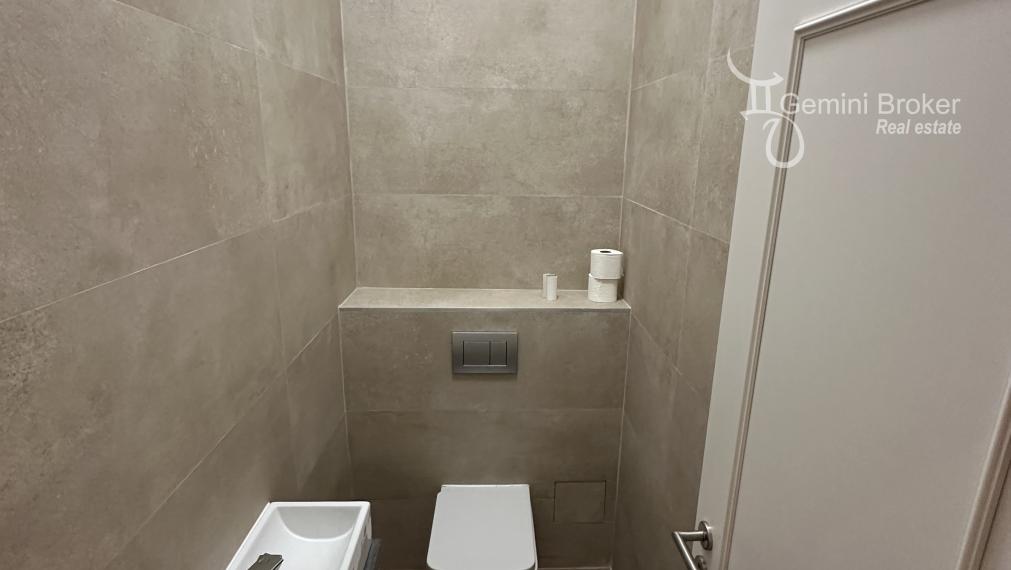 BUDAPEST VI v historickom centre 2 izbový byt na predaj pri železničnej stanici Nyugati