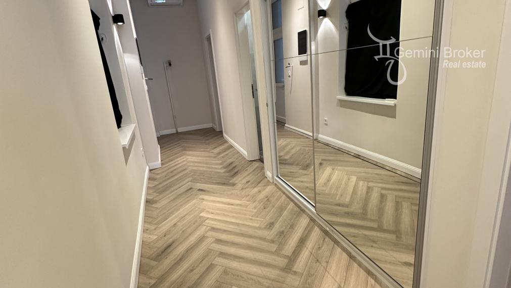 BUDAPEST VI v historickom centre 2 izbový byt na predaj pri železničnej stanici Nyugati