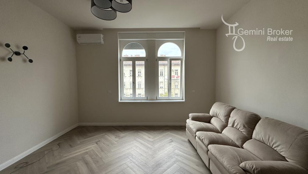 BUDAPEST VI v historickom centre 2 izbový byt na predaj pri železničnej stanici Nyugati