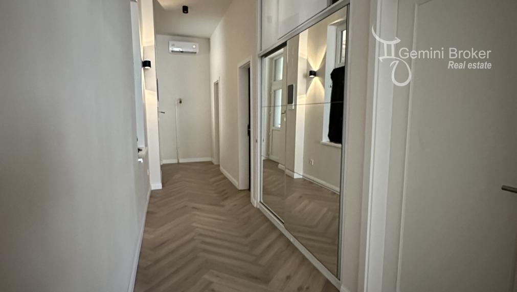 BUDAPEST VI v historickom centre 2 izbový byt na predaj pri železničnej stanici Nyugati