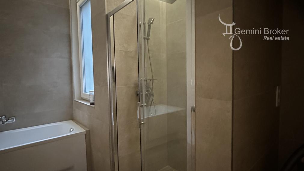 BUDAPEST VI v historickom centre 2 izbový byt na predaj pri železničnej stanici Nyugati