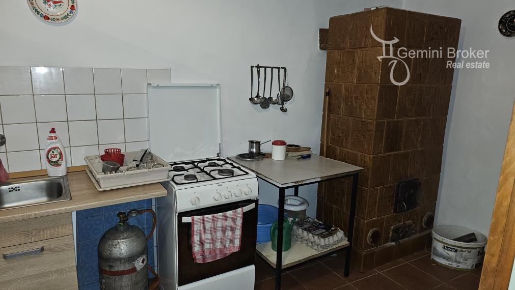 VÁGÁSHUTA 2 izbový vidiecky rodinný dom