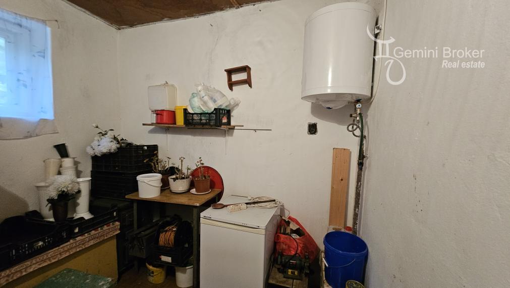 VÁGÁSHUTA 2 izbový vidiecky rodinný dom