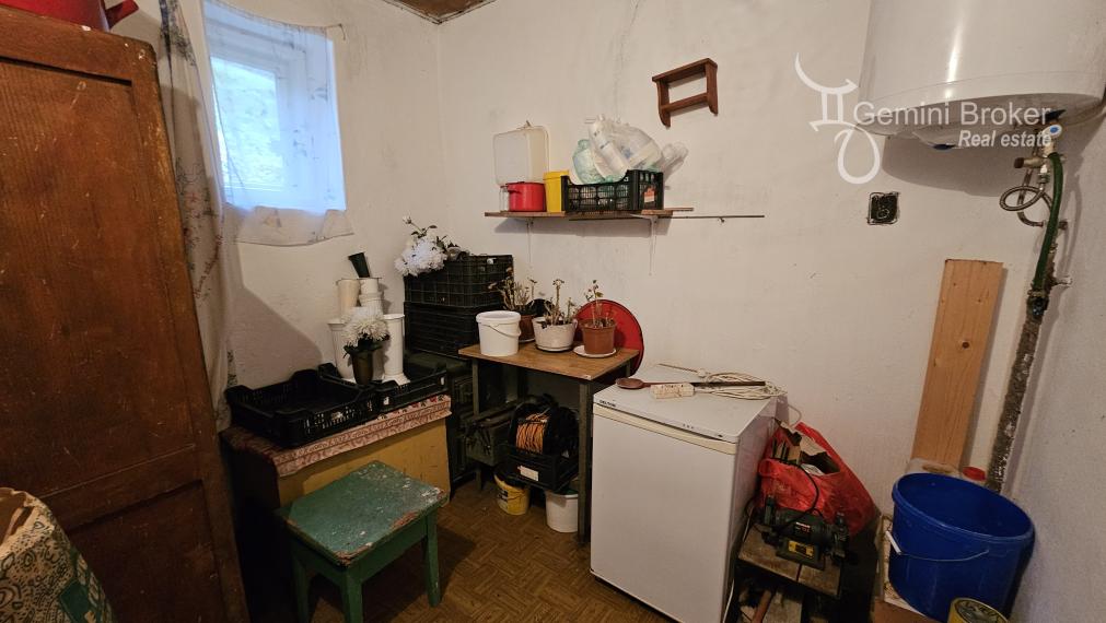 VÁGÁSHUTA 2 izbový vidiecky rodinný dom