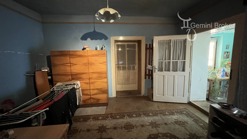 Felsőtelekes trojizbový dom s terasou a veľkým pozemkom