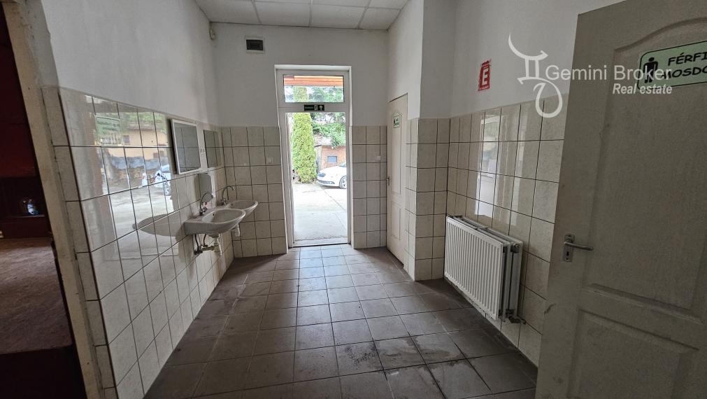 Pálháza - na predaj obchodné priestory