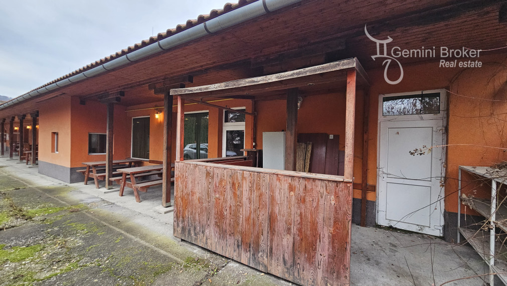 Pálháza - na predaj obchodné priestory