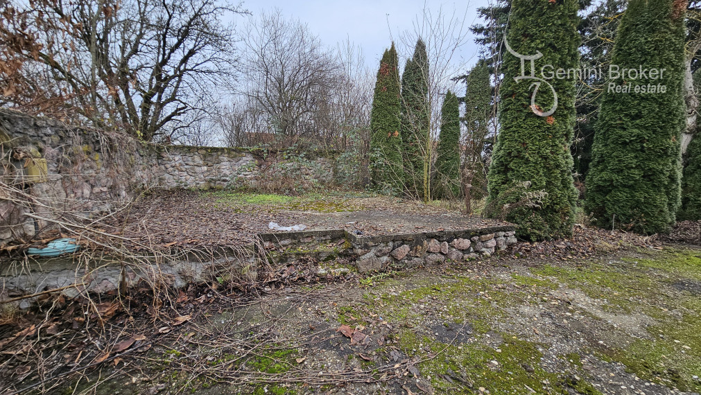 Pálháza - na predaj obchodné priestory