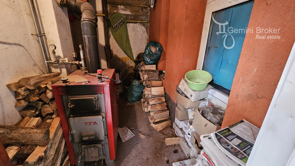 Pálháza - na predaj obchodné priestory