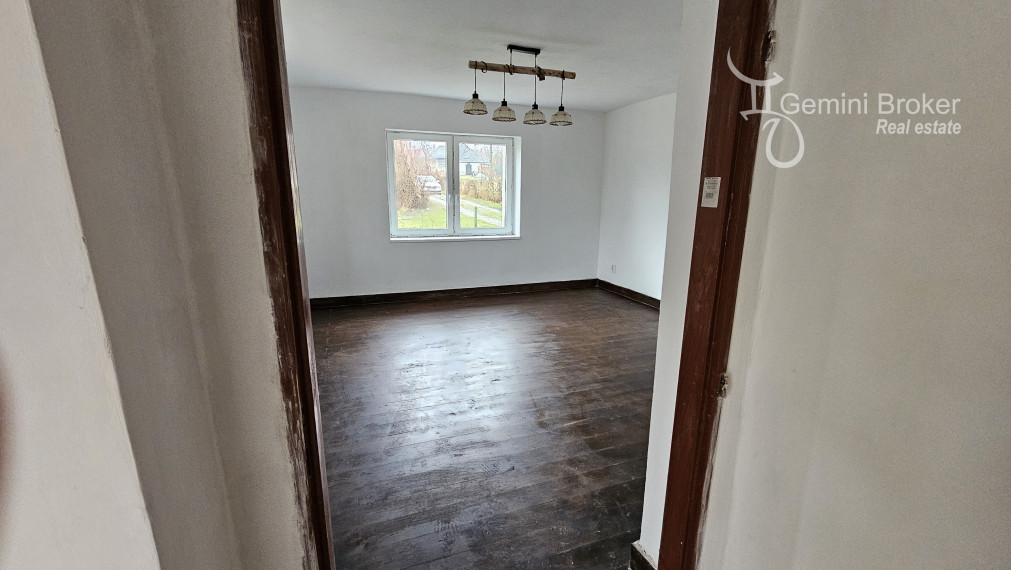 GEMINIBROKER Vám ponúka útulný dvojizbový dom v obci Nyíri v tichej uličke