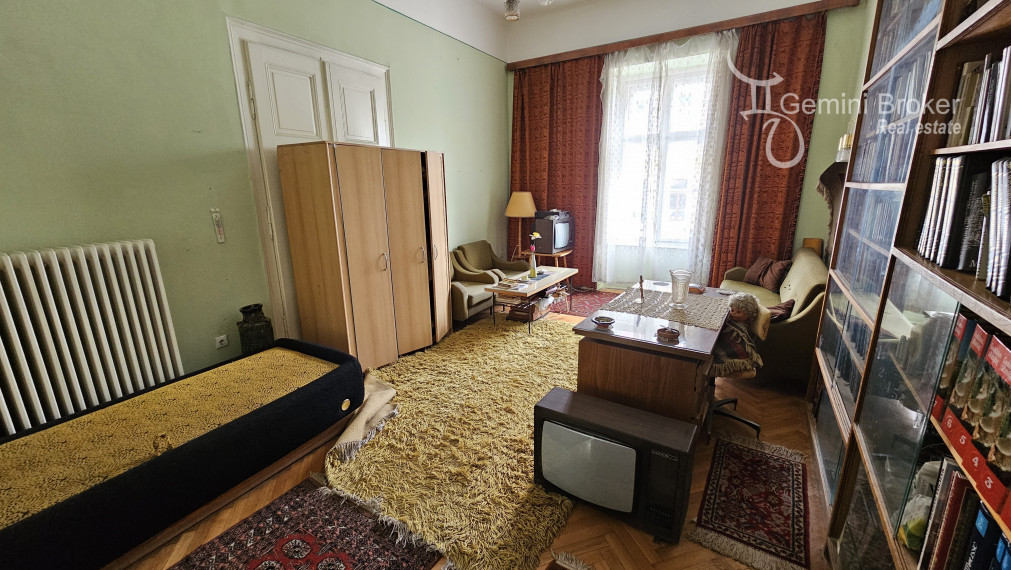 Sátoraljaújhely - 4 izbový rodinný dom v centre mesta s dvojgarážou