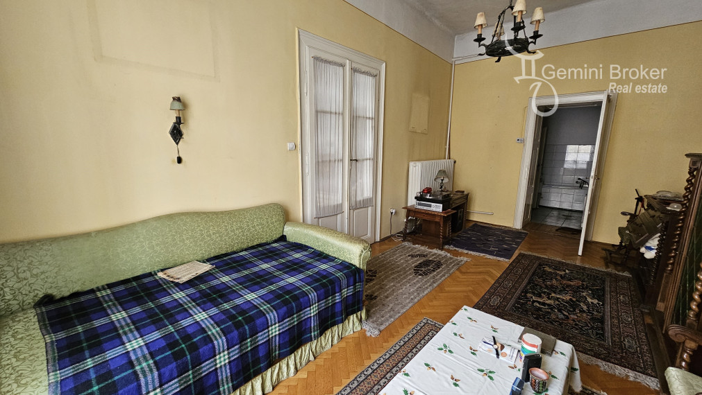 Sátoraljaújhely - 4 izbový rodinný dom v centre mesta s dvojgarážou