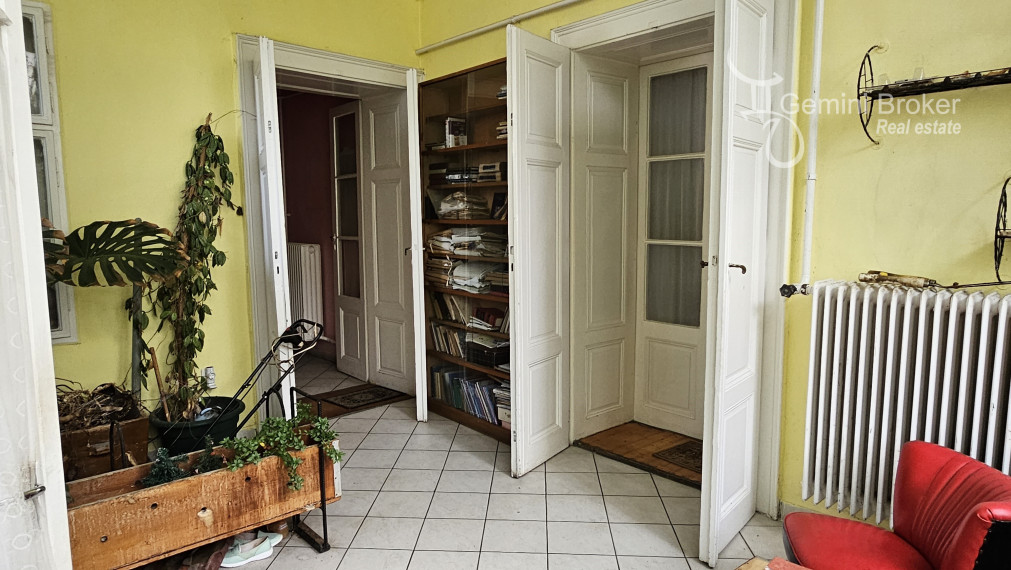 Sátoraljaújhely - 4 izbový rodinný dom v centre mesta s dvojgarážou