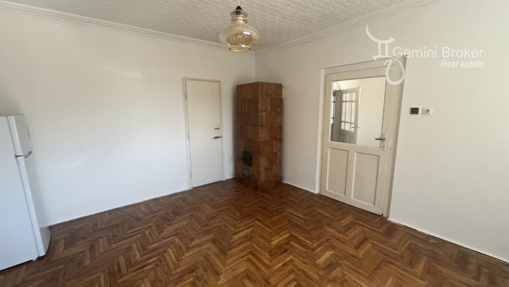 Vilmány - rodinný dom po  rekonštrukcii, veľký pozemok