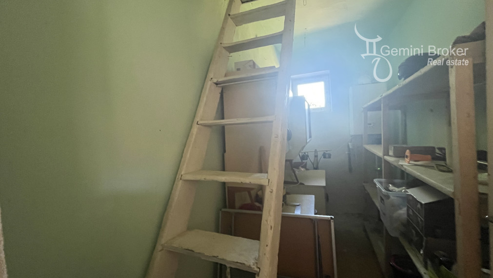 Vilmány - rodinný dom po  rekonštrukcii, veľký pozemok