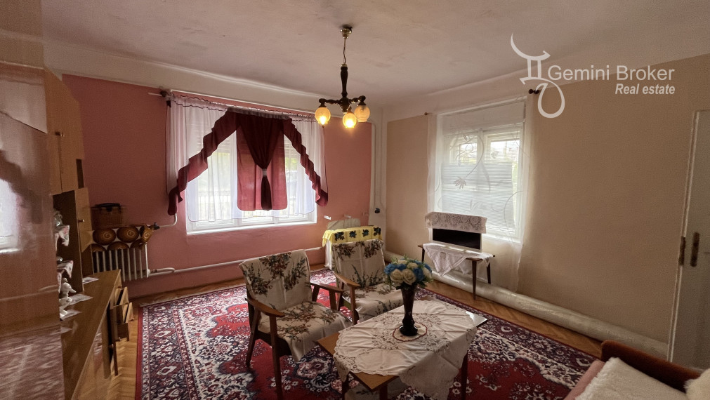 Szalonna - 3i RD pri jazere Rakaca v dobrom stave len 1h od Košíc