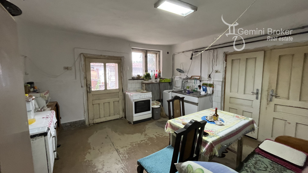 Szalonna - 3i RD pri jazere Rakaca v dobrom stave len 1h od Košíc