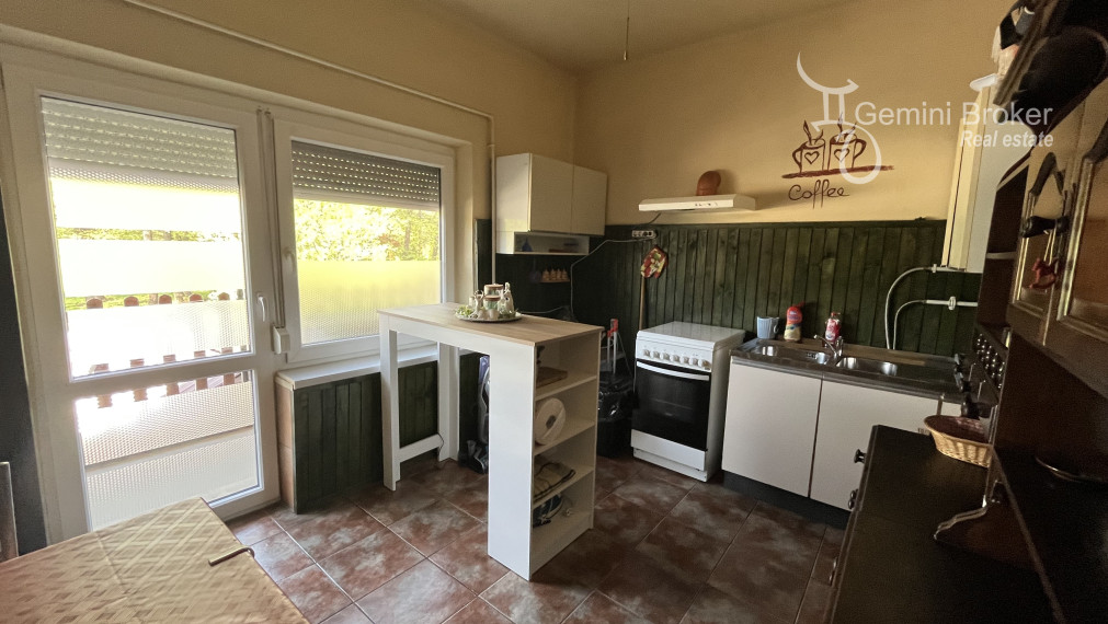 Szögliget - 7 izbový dvojgeneračný poschodový rodinný dom