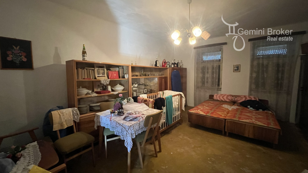 Szőlősardó - 3 izbový rodinný dom s 30á pozemkom