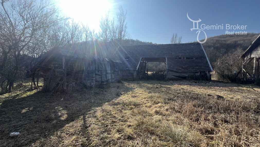 Szőlősardó - 3 izbový rodinný dom s 30á pozemkom