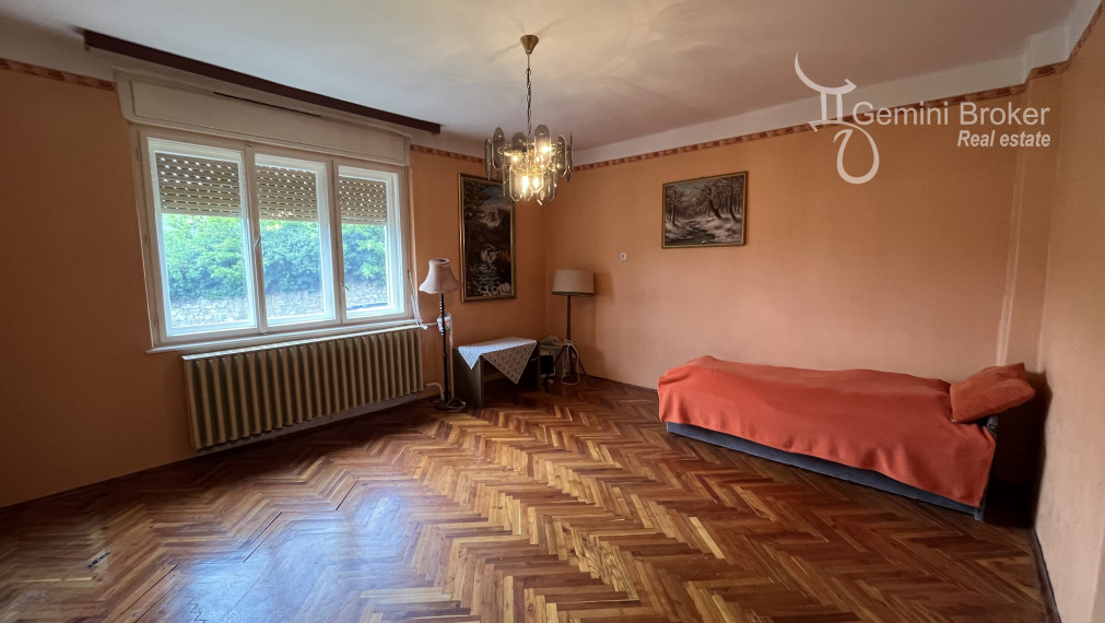 Szalonna - 4 izbový rodinný dom, blízko jazera Rakaca