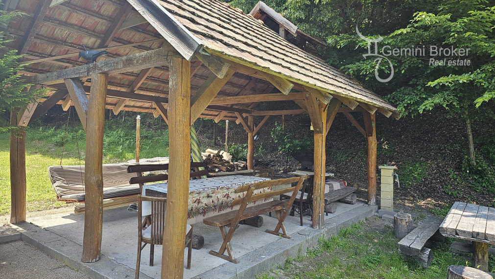 Nagyhuta - výnimočná nehnuteľnosť - panzión - na samote u lesa