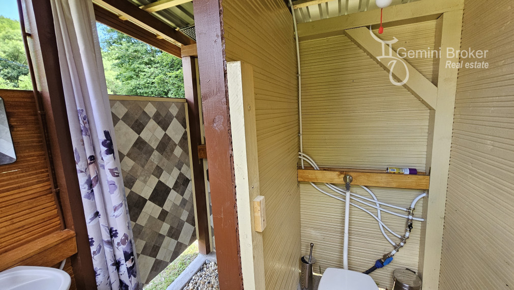 Nagyhuta - výnimočná nehnuteľnosť - panzión - na samote u lesa