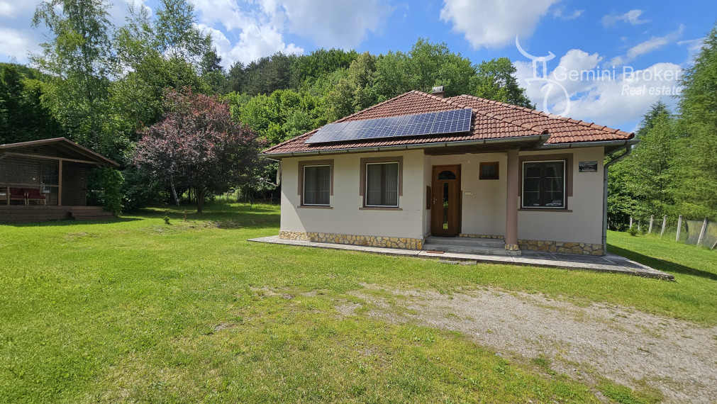 Nagyhuta - výnimočná nehnuteľnosť - panzión - na samote u lesa