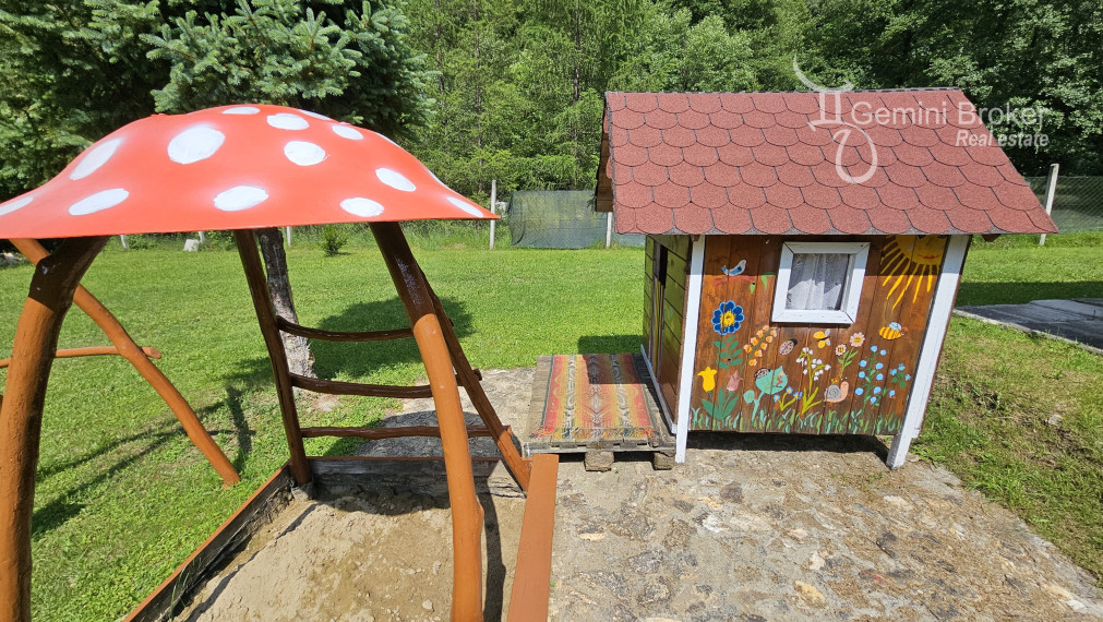 Nagyhuta - výnimočná nehnuteľnosť - panzión - na samote u lesa