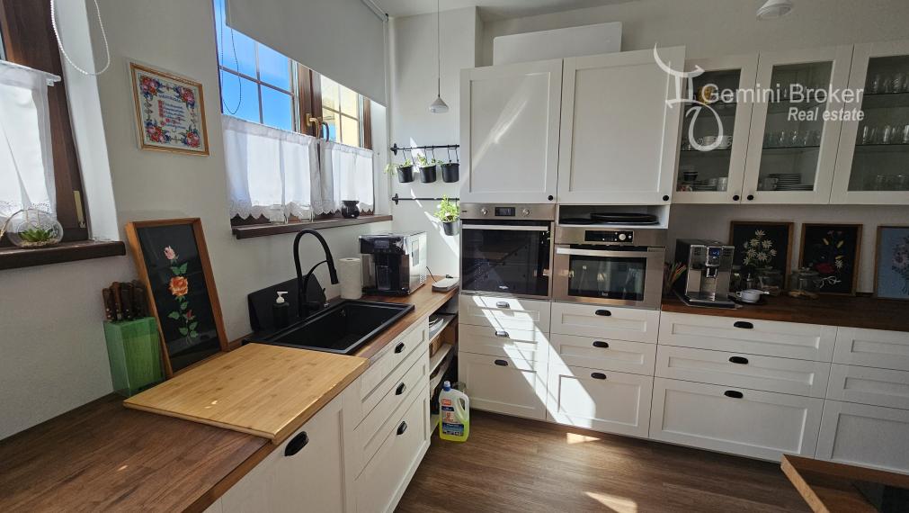 Vilmány - polyfunkčná budova vhodná na bývanie aj podnikanie