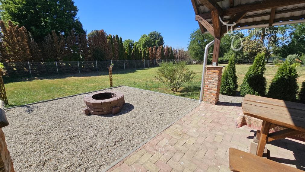 Vilmány - polyfunkčná budova vhodná na bývanie aj podnikanie