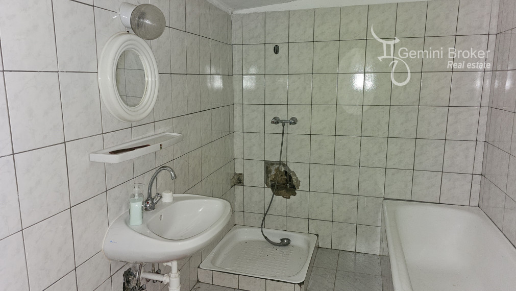 Vágáshuta - 2 izbový rodinný dom v pôvodnom zachovalom stave