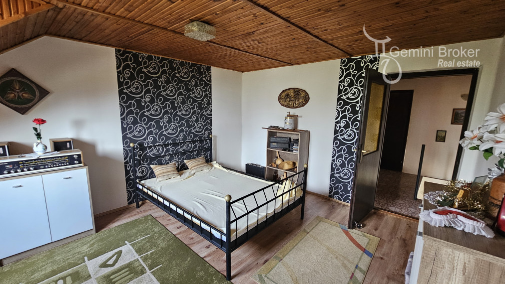 Vilmány - 5 izbový rodinný dom aj  na trvalé bývanie výborný stav