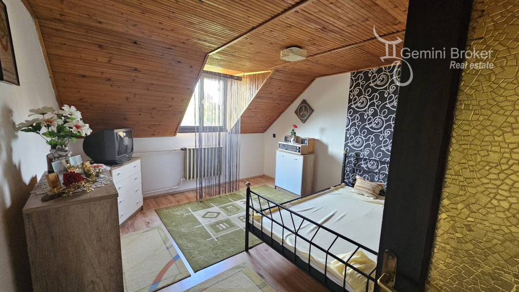 Vilmány - 5 izbový rodinný dom aj  na trvalé bývanie výborný stav