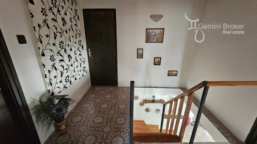 Vilmány - 5 izbový rodinný dom aj  na trvalé bývanie výborný stav