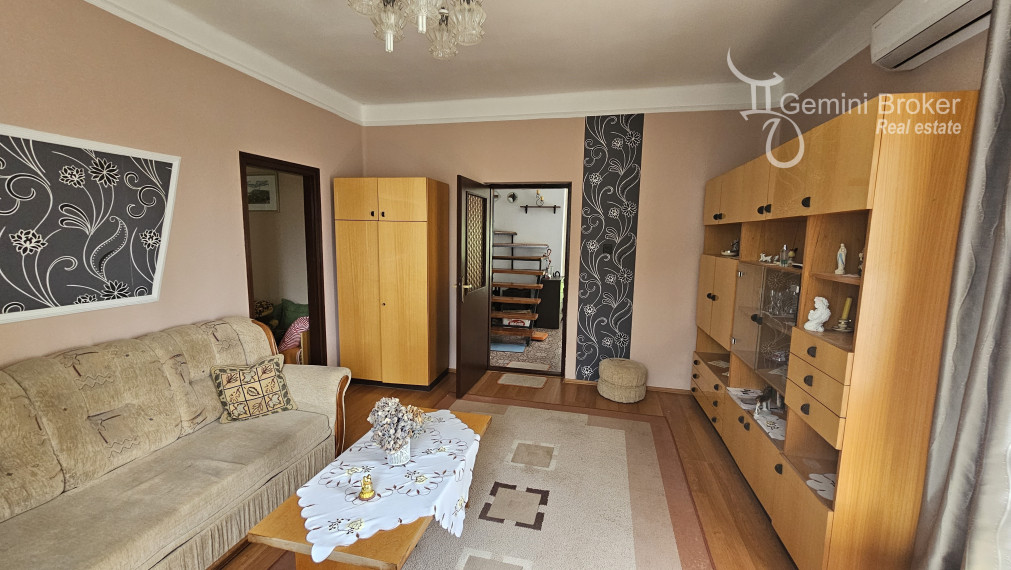 Vilmány - 5 izbový rodinný dom aj  na trvalé bývanie výborný stav