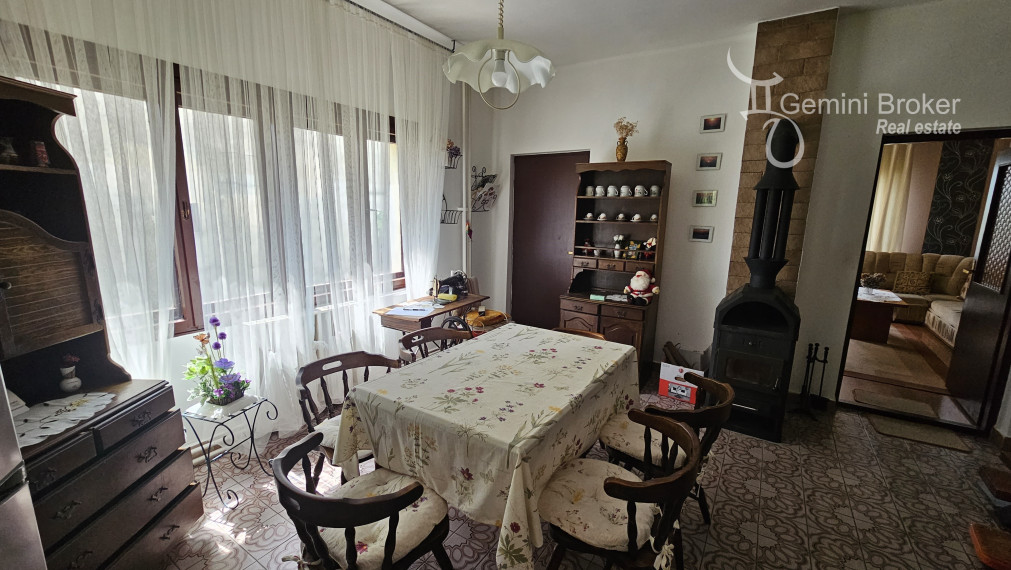 Vilmány - 5 izbový rodinný dom aj  na trvalé bývanie výborný stav