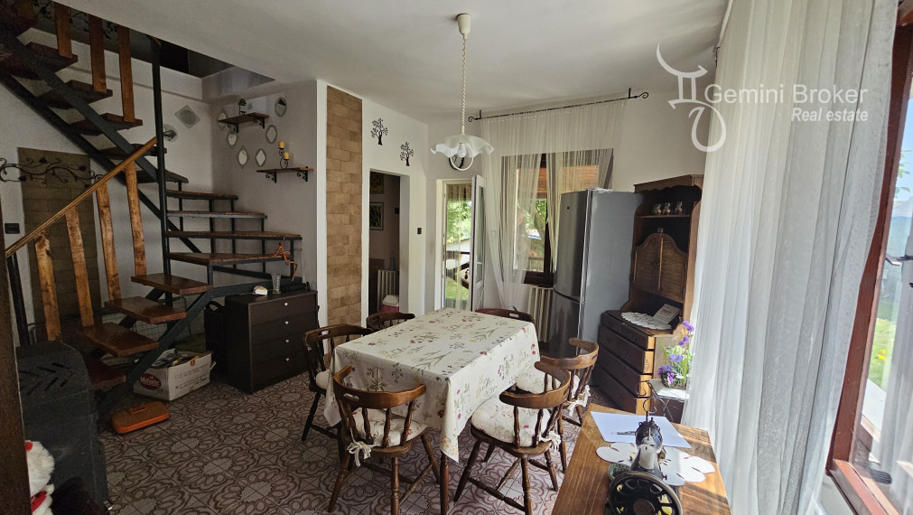 Vilmány - 5 izbový rodinný dom aj  na trvalé bývanie výborný stav