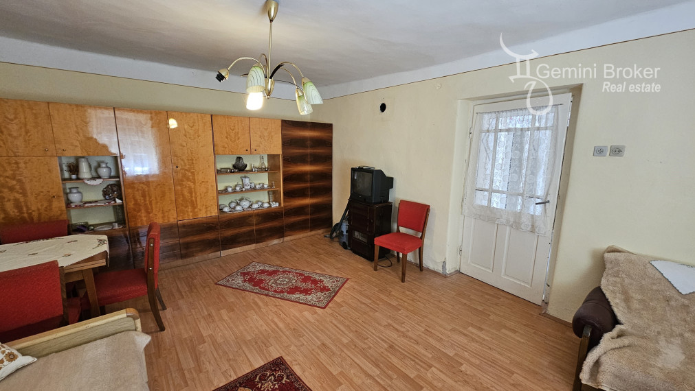 Bózsva - 3 nehnuteľnosti na veľkom pozemku