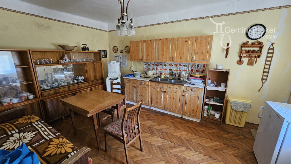 Bózsva - 3 nehnuteľnosti na veľkom pozemku