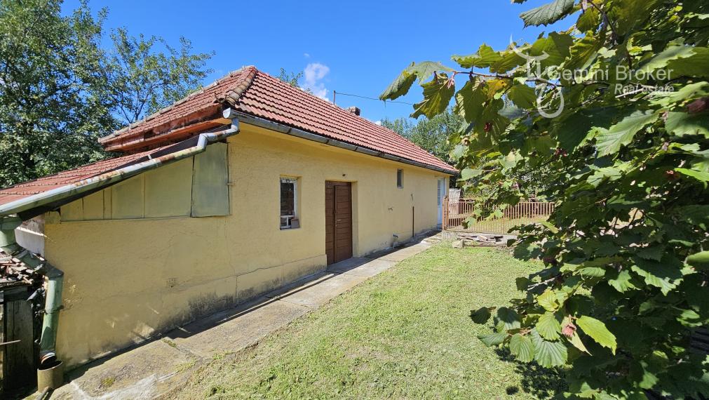 Bózsva - 3 nehnuteľnosti na veľkom pozemku